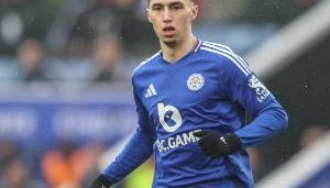 记者：利兹热刺西汉姆有意蓝狐中场埃尔哈努斯，转会费约2200万镑