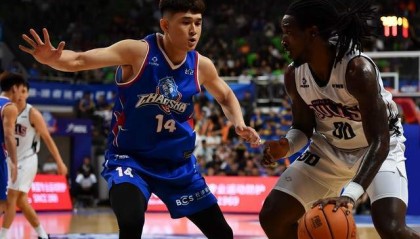 签约达成！单场33+9+7强力锋线加盟天津男篮，能否率队重返季后赛|托尼·克罗斯|林庭谦|NBL|张德贵|球队_新浪体育_新浪新闻