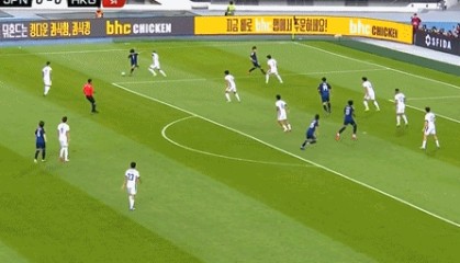 东亚杯半场：杰梅恩·良大四喜、相马勇纪助攻戴帽，日本5-0中国香港